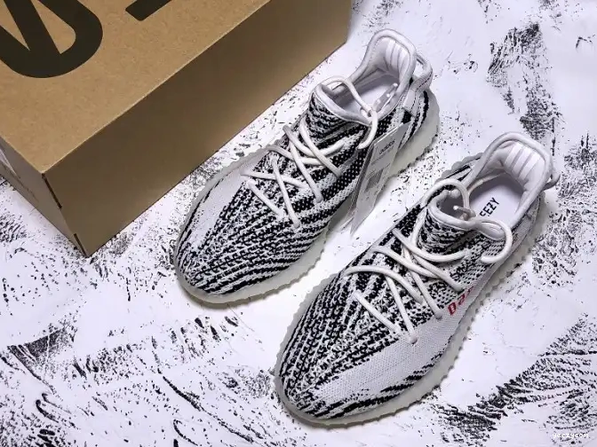 Boost Black Zebra V2 Yeezy White 350 Adidas CP9654 0526